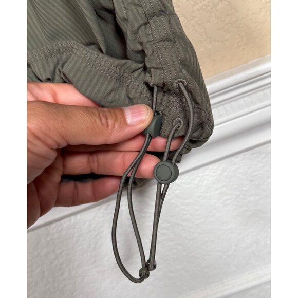 Lululemon Women's Dance Studio Relaxed-Fit Mid-Rise Cargo Pants Green - Picture 11 of 12